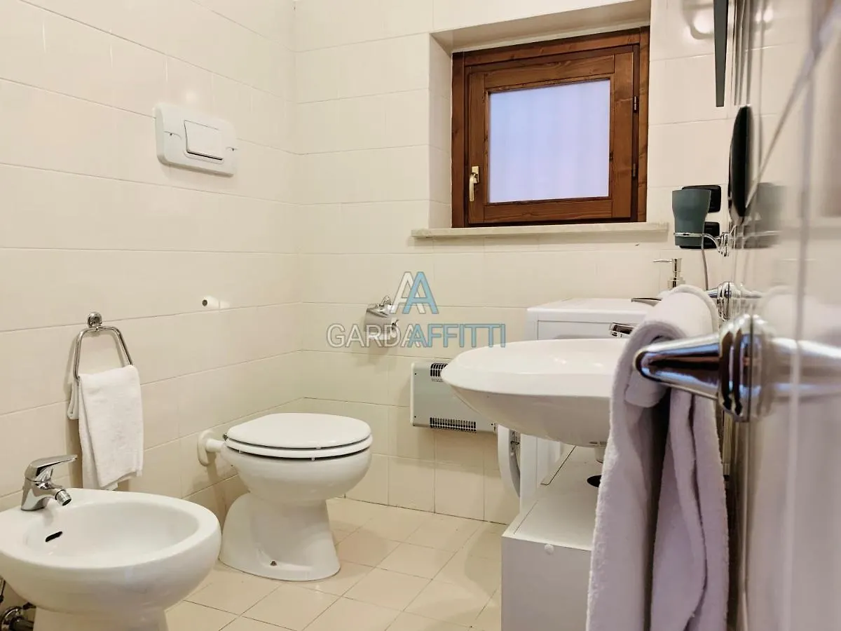 Azzurrite Apartment - Sirmione - Fronte Piscina 0*,